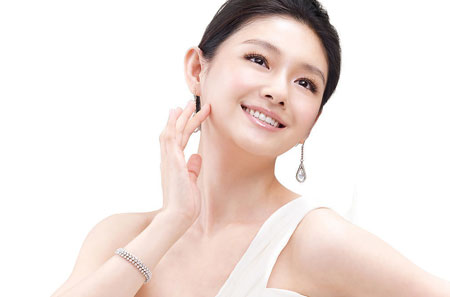 Dưỡng và làm trắng da với hoa hồng